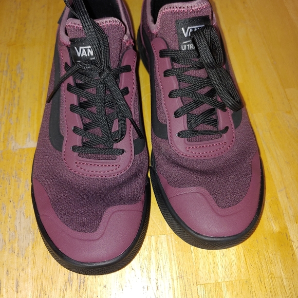 vans ultrarange wine